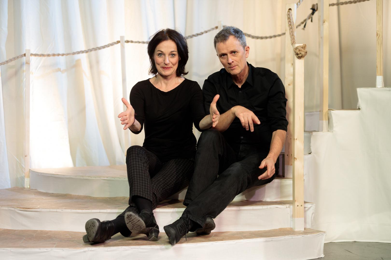 Theater Stupid Lovers 