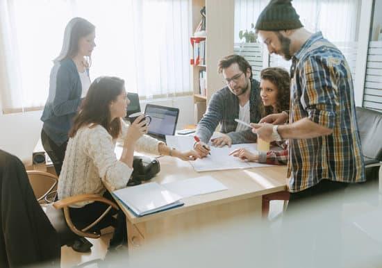 "Finanzhilfe für Start-ups. Zweite Säule der Start-up-Hilfen der Bundesregierung steht", Bild: Zeljkodan
