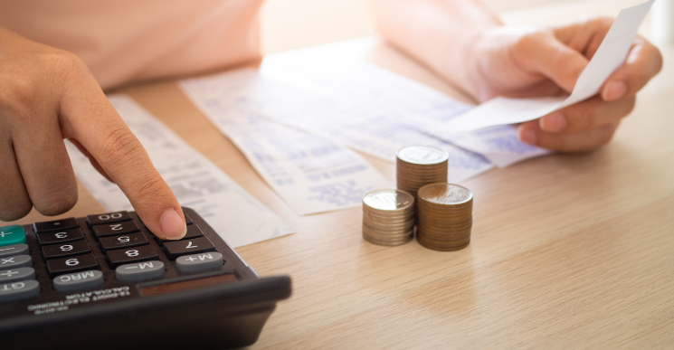 Symboldbild Finanzierung, Geld; Bild: Canva